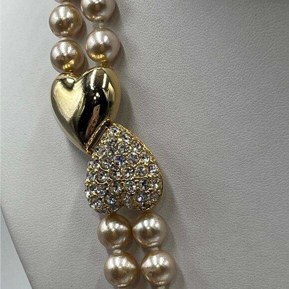 Joan Rivers Vintage Taupe Faux Pearl Double Strand Necklace Pave Heart Clasp - Picture 10 of 13